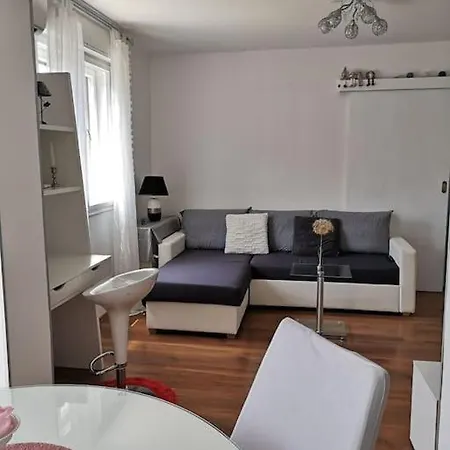 Leda Apartamento *