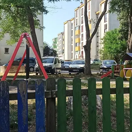 Διαμέρισμα Leda *